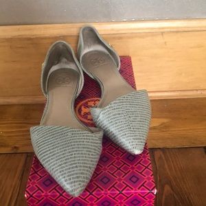 Tory Burch size 7.5 Belle-Grey pointy toe flats.
